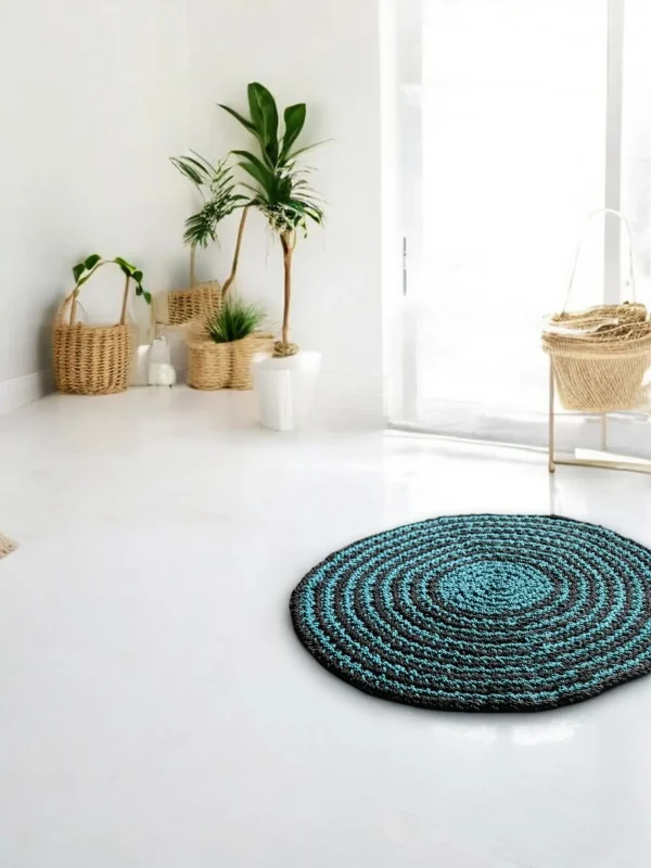 Dublin crochet rug bicoloured