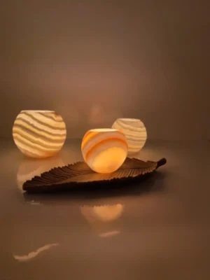 Luxy Candle Holder
